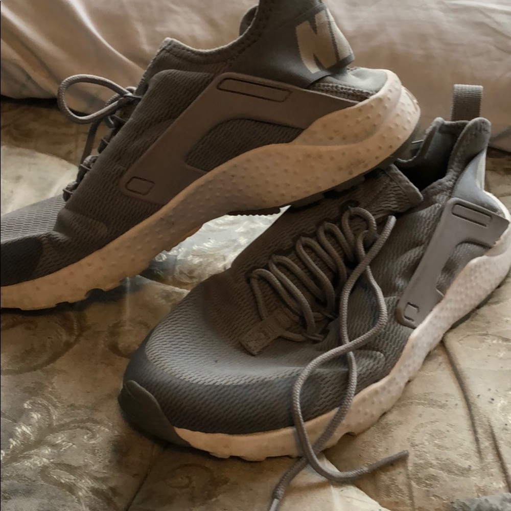 Women’s Nike Air Huaraches